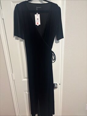 Elegant Black Velvet Wrap Maxi Dress by Merokeety